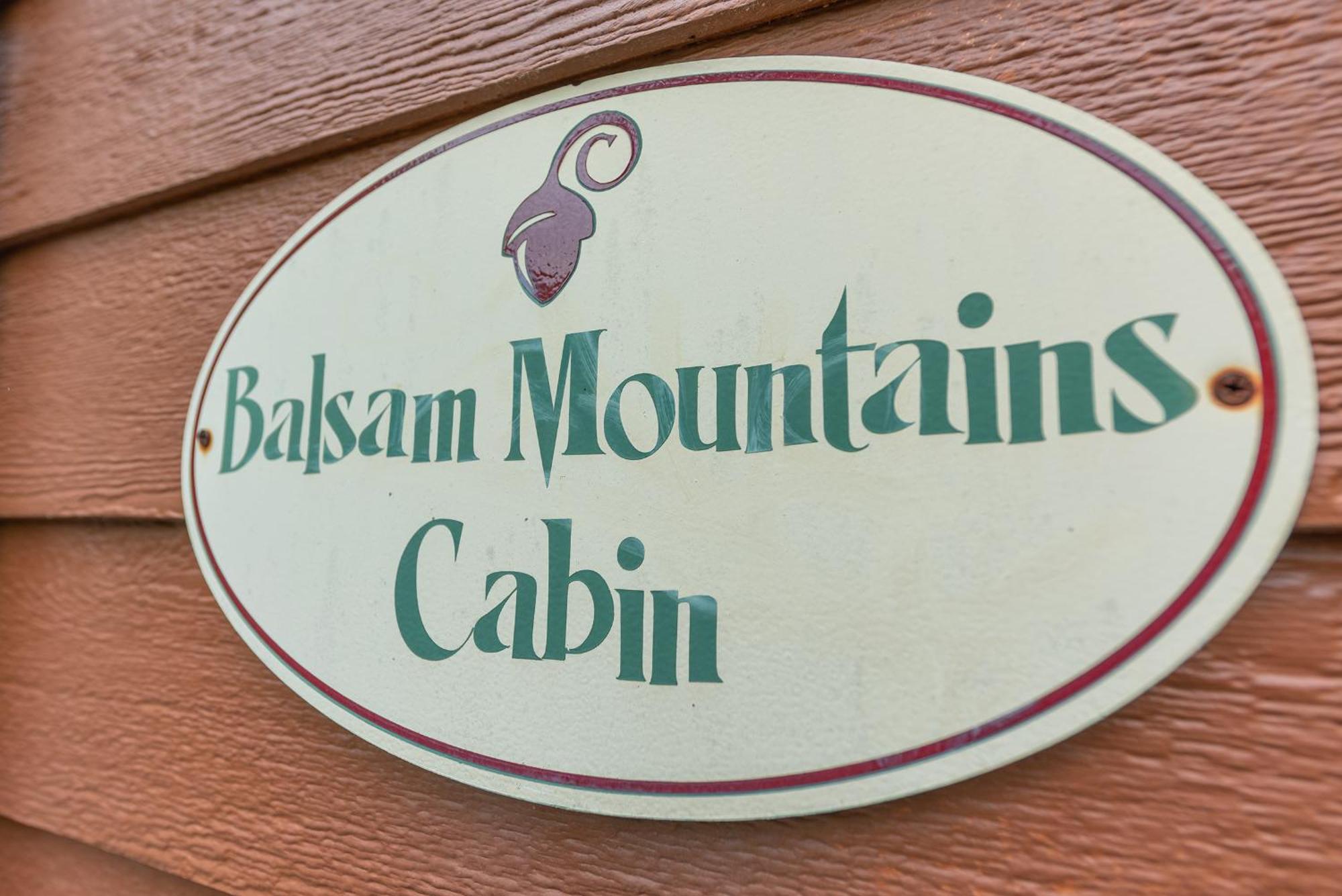 Engadine Inn And Cabins Candler Екстериор снимка